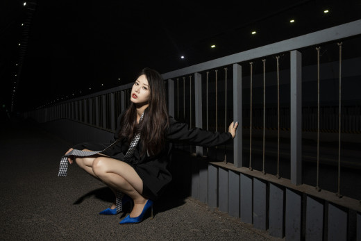 1703060 (a): :2700x1800